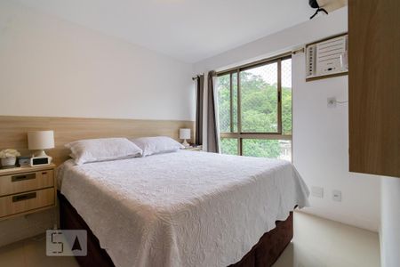 Apartamento à venda com 92m², 3 quartos e 1 vaga Apartamento à venda com 92m², 3 quartos e 1 vagaSuíte