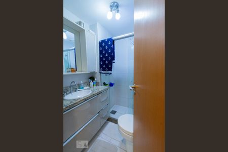 Apartamento à venda com 92m², 3 quartos e 1 vaga Apartamento à venda com 92m², 3 quartos e 1 vagaBanheiro Social