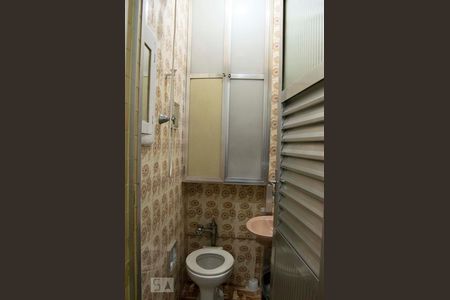 Apartamento à venda com 65m², 2 quartos e sem vagaBanheiro de Serviço