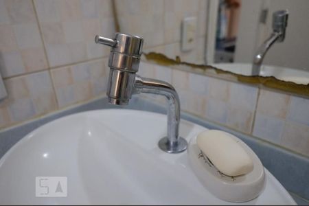 Apartamento à venda com 130m², 3 quartos e 2 vagas Apartamento à venda com 130m², 3 quartos e 2 vagasBanheiro Social