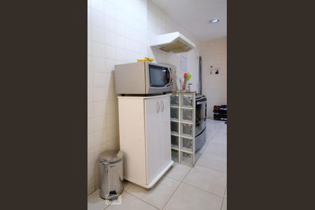 Apartamento à venda com 130m², 3 quartos e 2 vagas Apartamento à venda com 130m², 3 quartos e 2 vagasCozinha