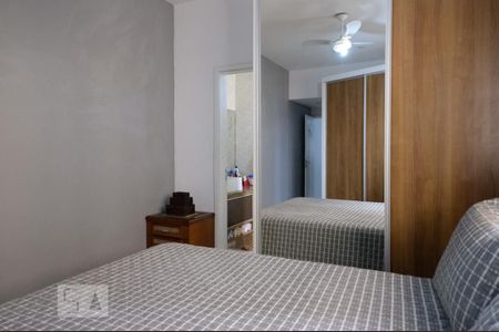 Apartamento à venda com 130m², 3 quartos e 2 vagas Apartamento à venda com 130m², 3 quartos e 2 vagasSuíte