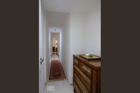 Apartamento à venda com 130m², 3 quartos e 2 vagas Apartamento à venda com 130m², 3 quartos e 2 vagasCorredor