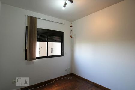 Apartamento à venda com 128m², 3 quartos e 2 vagasQuarto 2