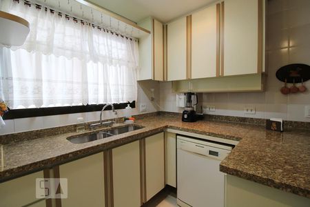 Apartamento à venda com 128m², 3 quartos e 2 vagasCozinha