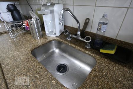 Apartamento à venda com 64m², 2 quartos e 1 vagaCozinha - Torneira