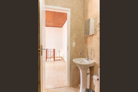 Casa para alugar com 50m², 1 quarto e sem vaga Casa para alugar com 50m², 1 quarto e sem vagaBanheiro