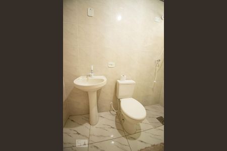 banheiro de apartamento para alugar com 2 quartos, 60m² em Jardim Paulicéia, Campinas