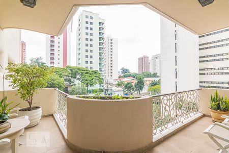 Apartamento à venda com 360m², 4 quartos e 4 vagasVaranda