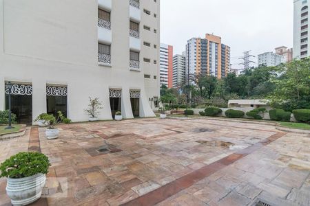 Apartamento à venda com 360m², 4 quartos e 4 vagasÁrea de Circulação