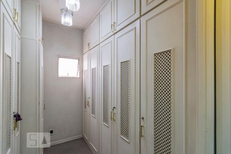 Apartamento à venda com 360m², 4 quartos e 4 vagasCloset da Suíte 1