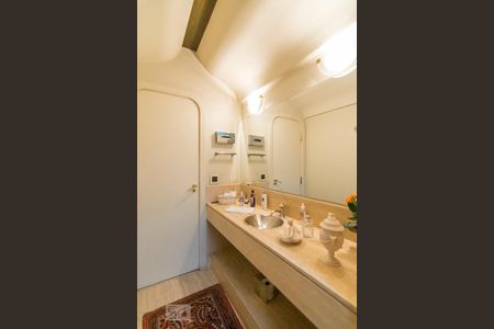 Apartamento à venda com 360m², 4 quartos e 4 vagasLavabo