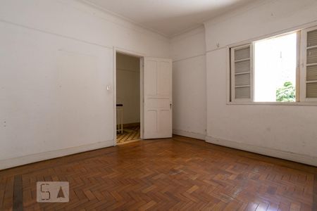 Casa à venda com 584m², 5 quartos e 3 vagas Casa à venda com 584m², 5 quartos e 3 vagasCasa 1 - Quarto 2