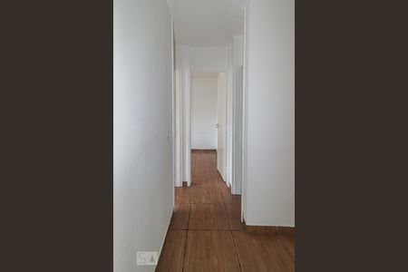 Corredor de apartamento para alugar com 2 quartos, 45m² em Tanque, Rio de Janeiro