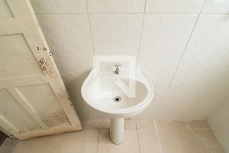 Casa de condomínio para alugar com 80m², 2 quartos e sem vagaBanheiro Social