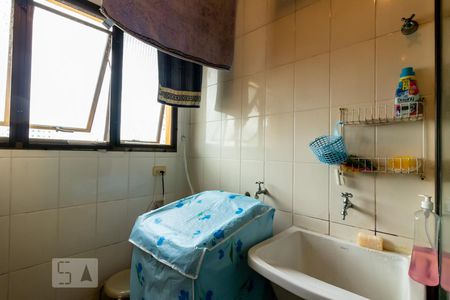 Apartamento à venda com 60m², 2 quartos e 1 vagaÁrea de Serviço