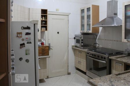 Cozinha de apartamento à venda com 3 quartos, 163m² em Higienópolis, São Paulo