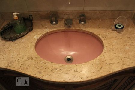 Apartamento à venda com 163m², 3 quartos e 1 vagaDetalhe do Banheiro 01