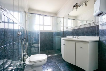Casa para alugar com 225m², 4 quartos e 2 vagas Casa para alugar com 225m², 4 quartos e 2 vagasBanheiro social 02