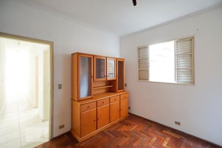 Casa para alugar com 225m², 4 quartos e 2 vagas Casa para alugar com 225m², 4 quartos e 2 vagasQuarto 02
