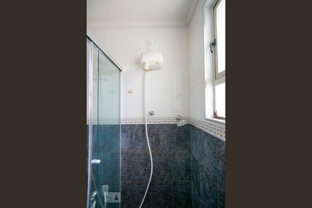 Casa para alugar com 225m², 4 quartos e 2 vagas Casa para alugar com 225m², 4 quartos e 2 vagasDetalhe banheiro social 02
