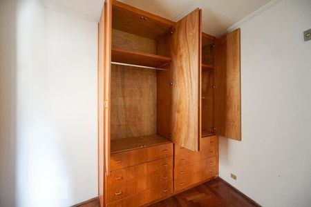 Casa para alugar com 225m², 4 quartos e 2 vagas Casa para alugar com 225m², 4 quartos e 2 vagasQuarto 02