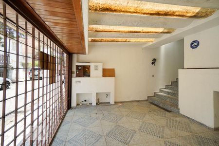 Casa para alugar com 225m², 4 quartos e 2 vagas Casa para alugar com 225m², 4 quartos e 2 vagasGaragem