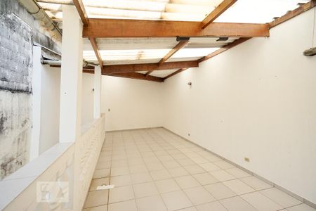 Casa para alugar com 225m², 4 quartos e 2 vagas Casa para alugar com 225m², 4 quartos e 2 vagasTerraço
