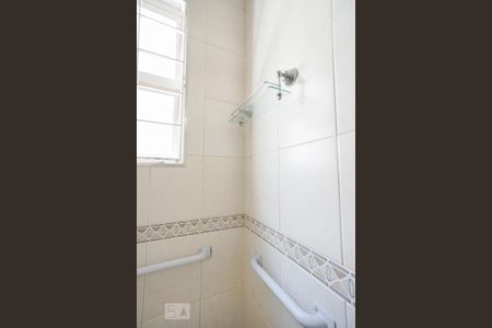 Casa para alugar com 225m², 4 quartos e 2 vagas Casa para alugar com 225m², 4 quartos e 2 vagasDetalhe banheiro social 01