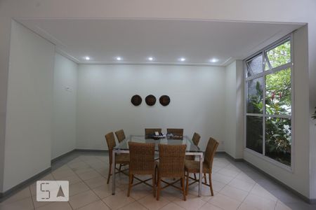 Apartamento para alugar com 60m², 2 quartos e 1 vagaÁrea comum