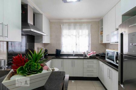 Casa de condomínio à venda com 131m², 3 quartos e 2 vagasCozinha