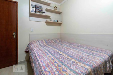 Casa de condomínio à venda com 131m², 3 quartos e 2 vagasQuarto 1