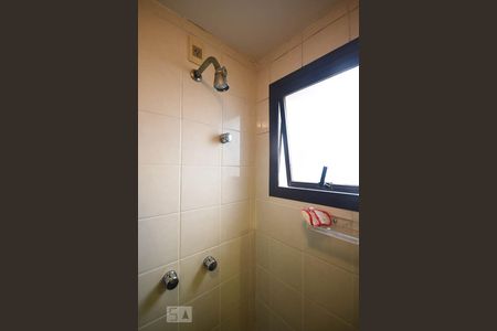 Apartamento à venda com 142m², 4 quartos e 4 vagasDetalhe do Banheiro Suíte 1