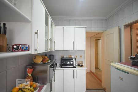 Apartamento à venda com 142m², 4 quartos e 4 vagasCozinha