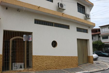 Casa à venda com 670m², 3 quartos e 8 vagasFachada