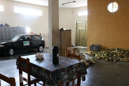 Casa à venda com 670m², 3 quartos e 8 vagasÁrea Externa