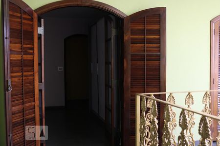 Casa à venda com 670m², 3 quartos e 8 vagasVaranda