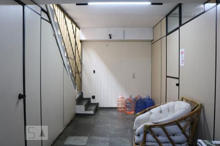 Casa à venda com 670m², 3 quartos e 8 vagasEscritório