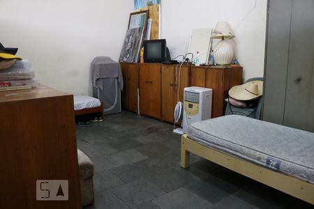 Casa à venda com 670m², 3 quartos e 8 vagasQuarto 6