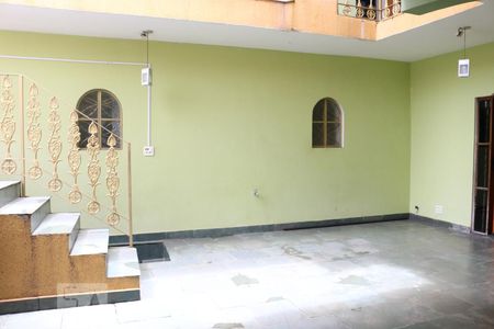 Casa à venda com 670m², 3 quartos e 8 vagasÁrea Externa