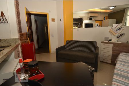 Quarto de kitnet/studio para alugar com 1 quarto, 25m² em Centro, Rio de Janeiro