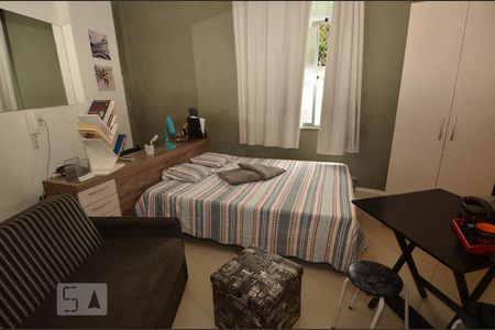 Quarto de kitnet/studio para alugar com 1 quarto, 25m² em Centro, Rio de Janeiro