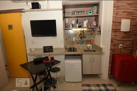 Cozinha de kitnet/studio para alugar com 1 quarto, 25m² em Centro, Rio de Janeiro