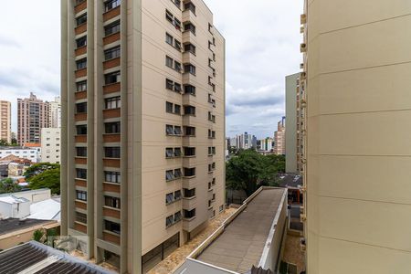 Vista da sacada de apartamento para alugar com 2 quartos, 78m² em Centro, Campinas