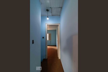 Casa à venda com 180m², 2 quartos e 1 vagaCorredor dormitórios