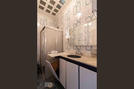 Casa à venda com 180m², 2 quartos e 1 vagaBanheiro Social