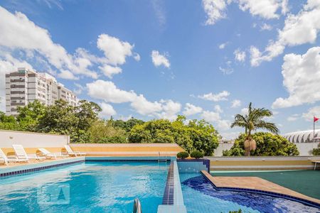 Apartamento à venda com 90m², 3 quartos e 2 vagasÁrea comum - Piscina