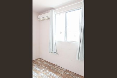 Quarto de apartamento à venda com 2 quartos, 48m² em Mario Quintana, Porto Alegre