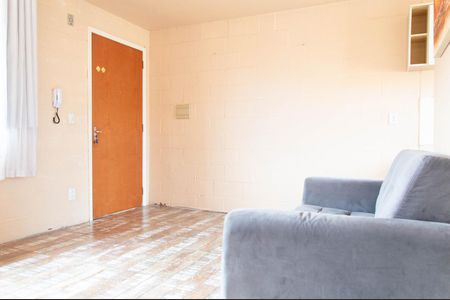 Sala de apartamento à venda com 2 quartos, 48m² em Mario Quintana, Porto Alegre