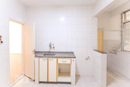 Apartamento à venda com 110m², 2 quartos e 1 vagaCozinha e Área de Serviço